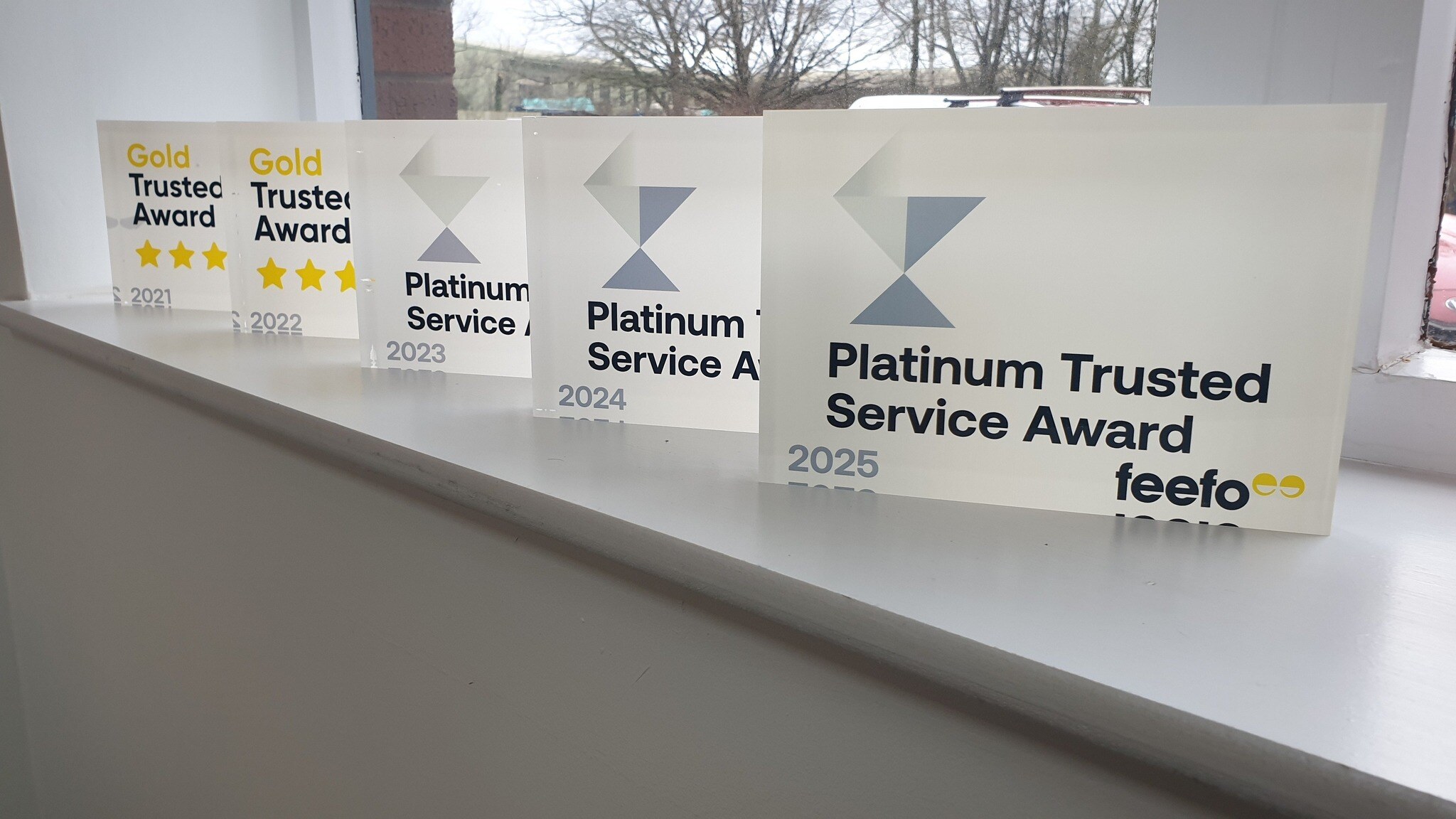 Signmaster Wins Feefo Platinum Trusted Service Award for 2025!